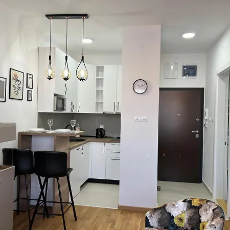 Apartment Charlie Private Parking Novi Sad Exterior photo