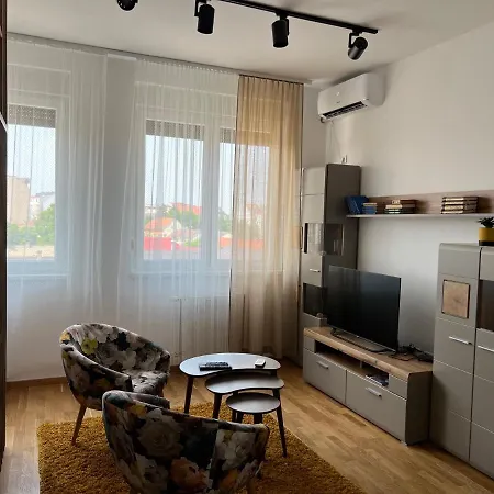 Apartment Charlie Private Parking Novi Sad Exterior photo