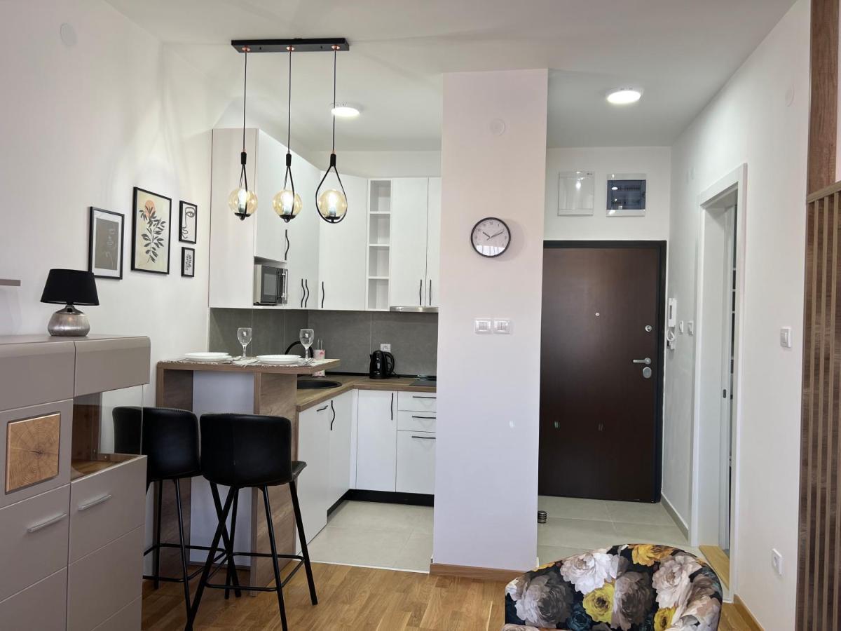Apartment Charlie Private Parking