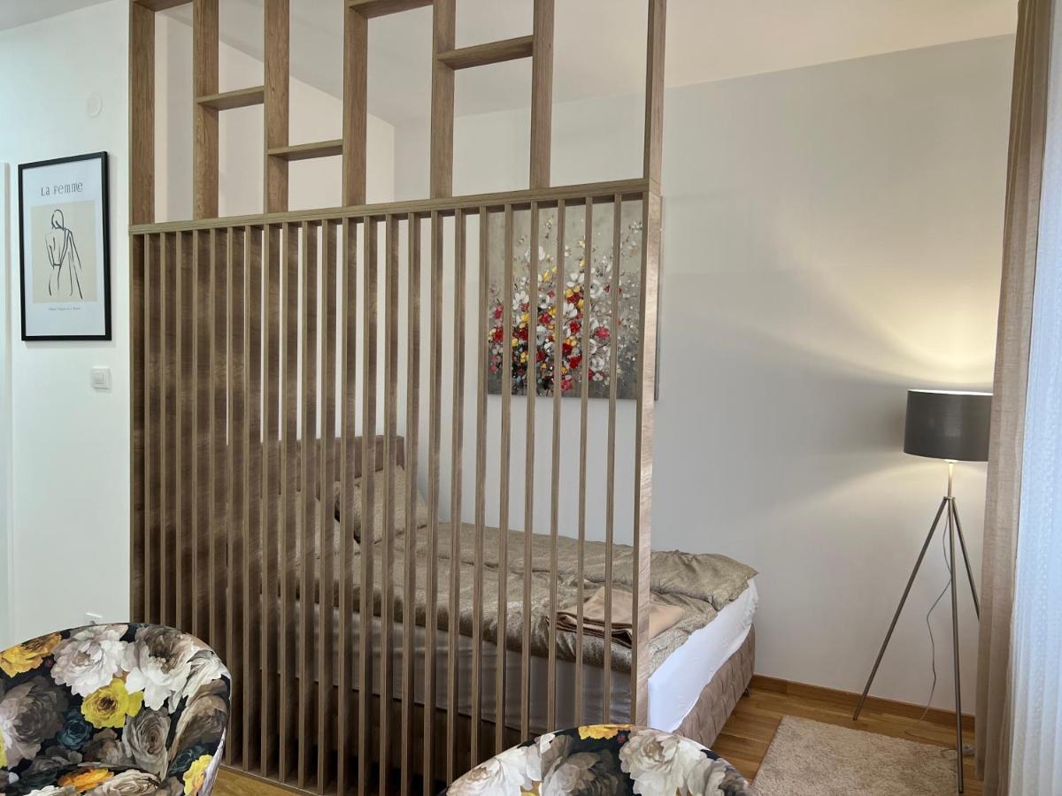 Apartment Charlie Private Parking Novi Sad
