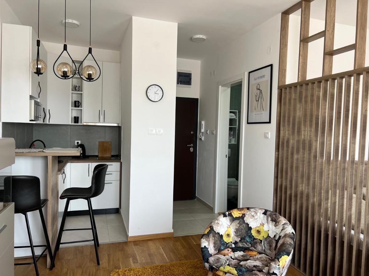 Apartment Charlie Private Parking